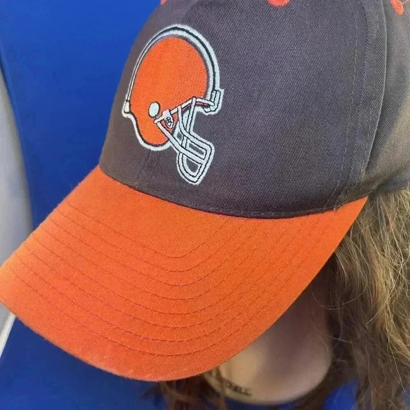 Cleveland Browns Adjustable Cap - Authentic Team Hat - Picture 4 of 7